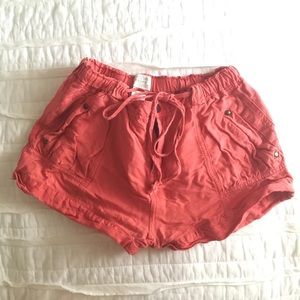 Esley Nantucket Red Linen Drawstring Shorts
